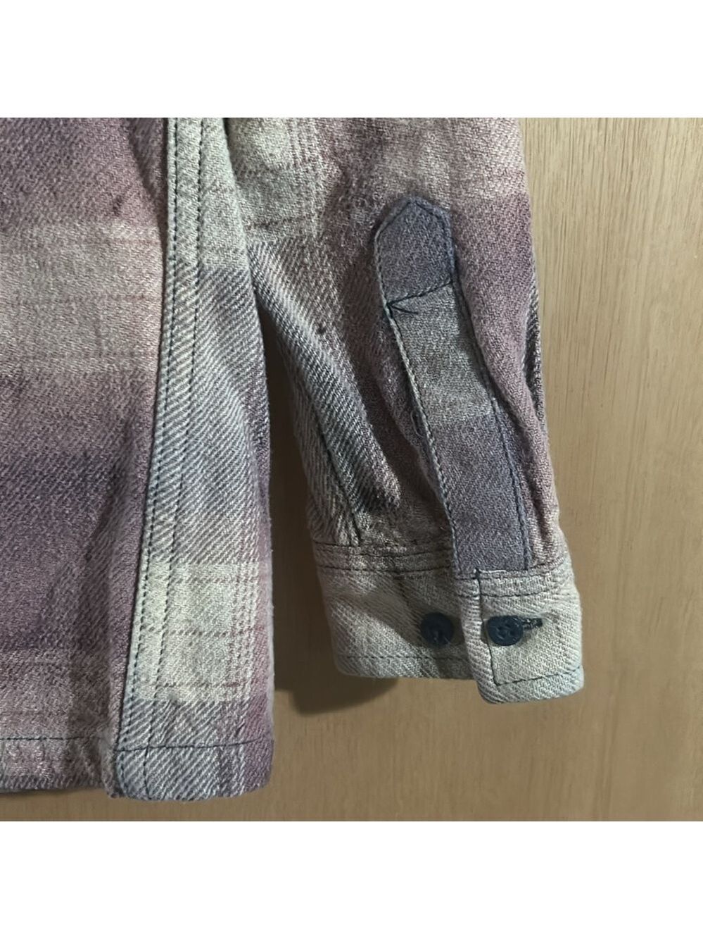 Vans Women’s Flannel Shirt - Picture 4 of 6